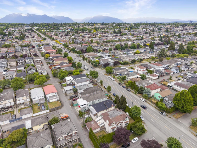 7544 Main Street, Vancouver, BC, V5V 3R6 - 17
