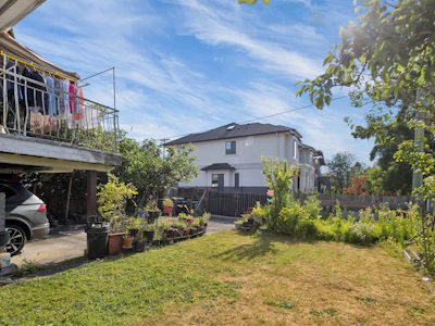 3707 Arbutus Street - 4