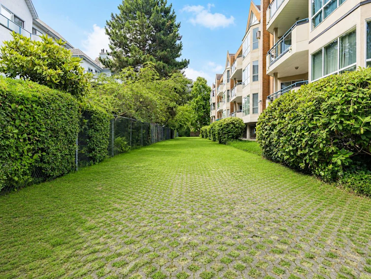 252-8600 Lansdowne Road, Richmond, BC, V6X 3L6 - 14