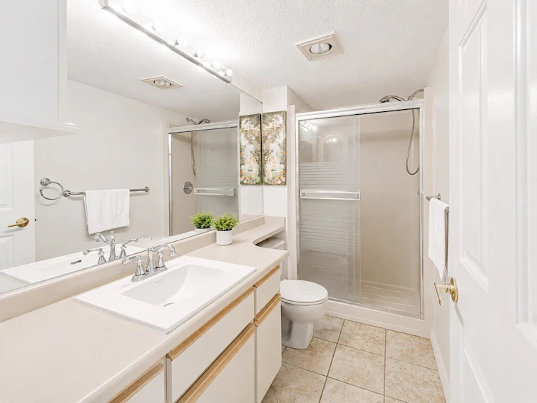 252-8600 Lansdowne Road, Richmond, BC, V6X 3L6 - 13