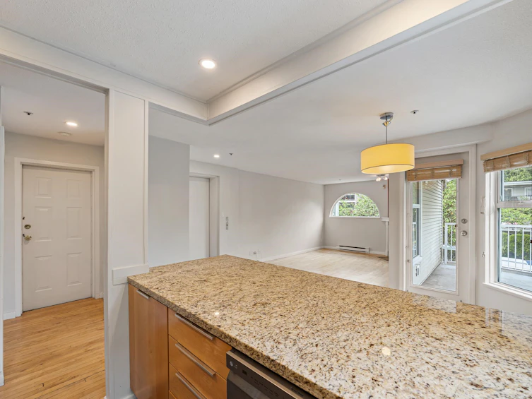 201-1868 W 8th Avenue, Vancouver, BC, V6J 5G3 - 11