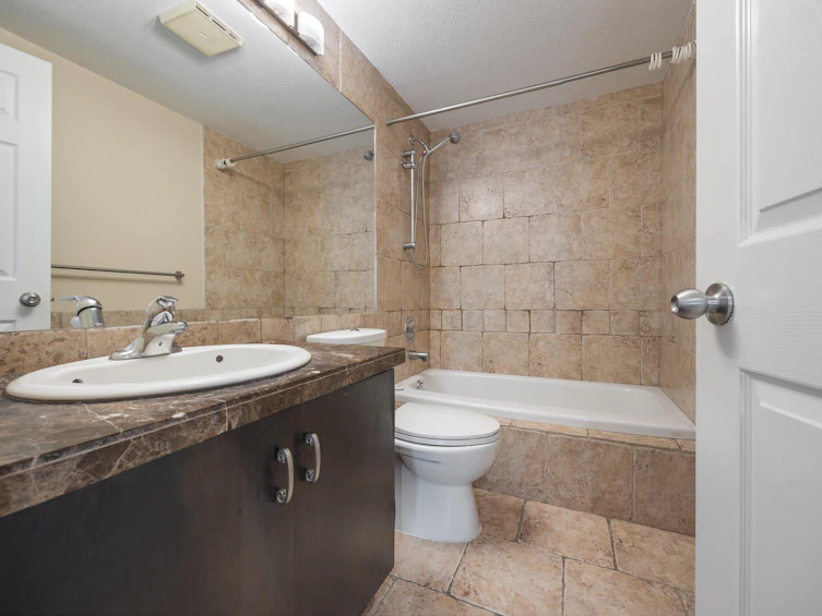 201-1868 W 8th Avenue, Vancouver, BC, V6J 5G3 - 21