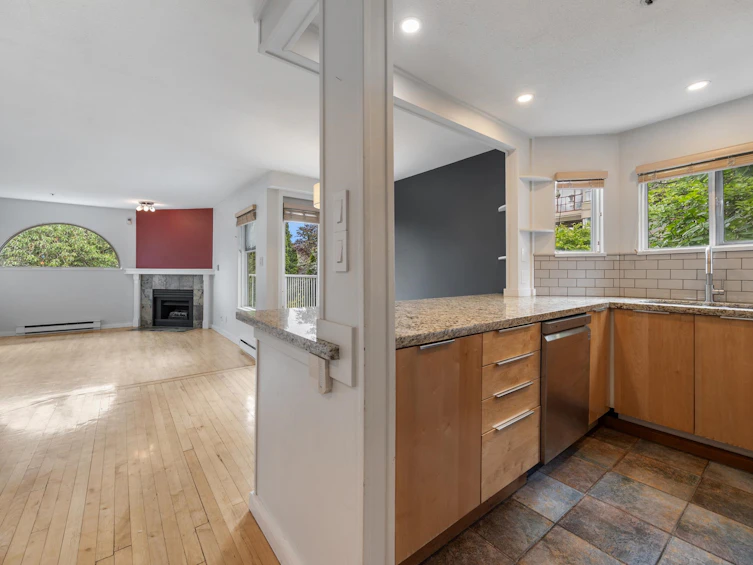 201-1868 W 8th Avenue, Vancouver, BC, V6J 5G3 - 9