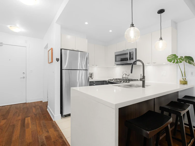603-160 W 3rd Street, North Vancouver, BC, V7M 0A9 - 8