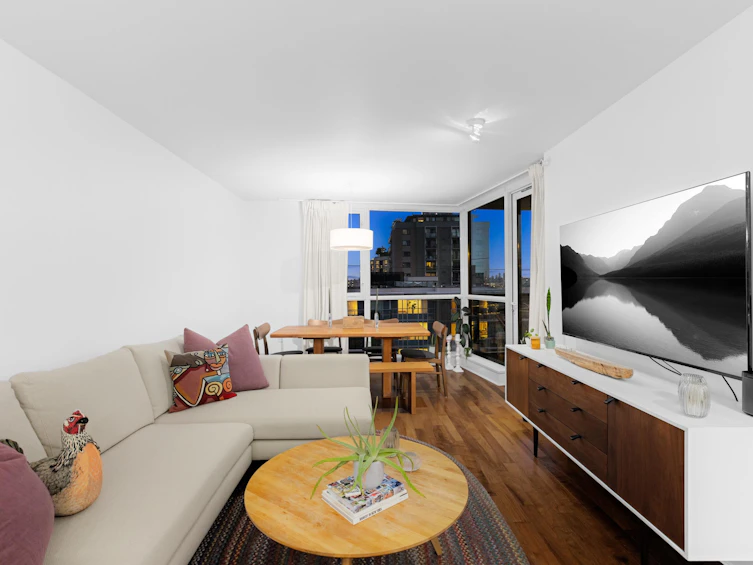 603-160 W 3rd Street, North Vancouver, BC, V7M 0A9 - 10