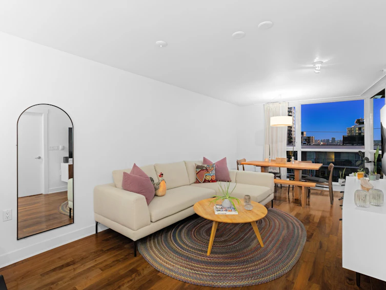 603-160 W 3rd Street, North Vancouver, BC, V7M 0A9 - 9