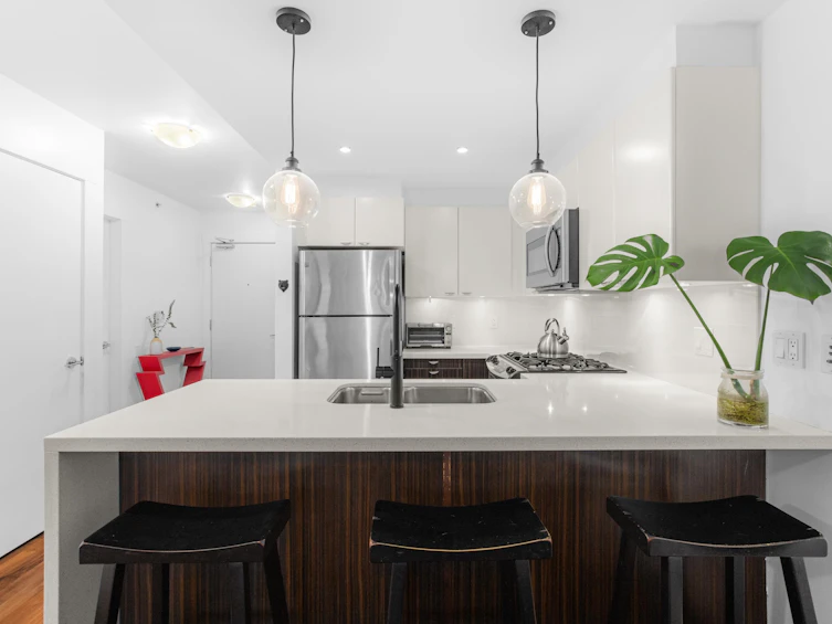 603-160 W 3rd Street, North Vancouver, BC, V7M 0A9 - 6