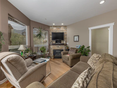 37738 Third Avenue - 5