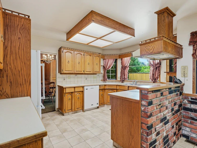 4763 Neville Street, Burnaby, BC, V5J 2H4 - 10