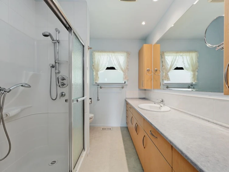 4763 Neville Street, Burnaby, BC, V5J 2H4 - 22