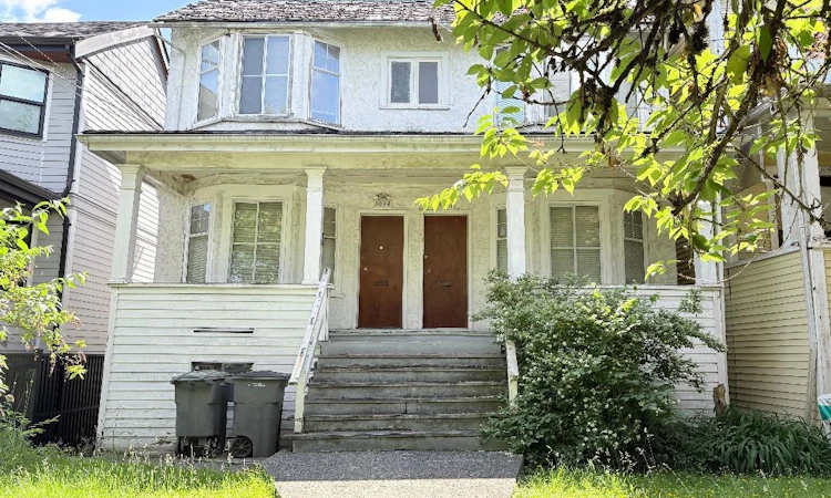 3034 Glen Drive