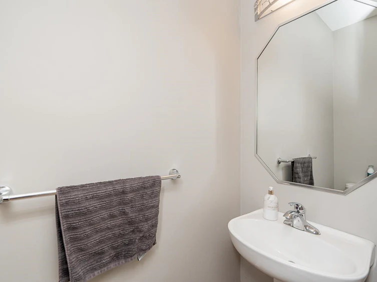 21118 123 Avenue, Maple Ridge, BC, V2X 4B4 - 18