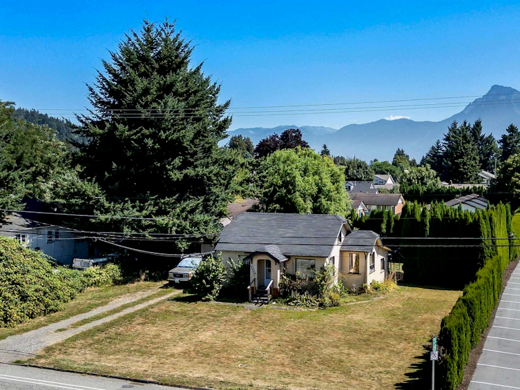 9438 Broadway Street, Chilliwack, BC, V2P 5T9 - 7