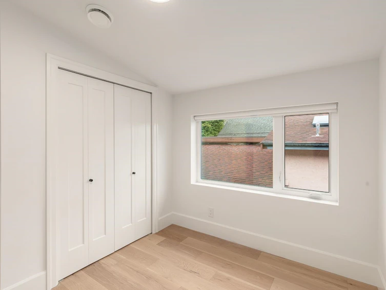 855 E 19th Avenue, Vancouver, BC, V5V 1K6 - 14