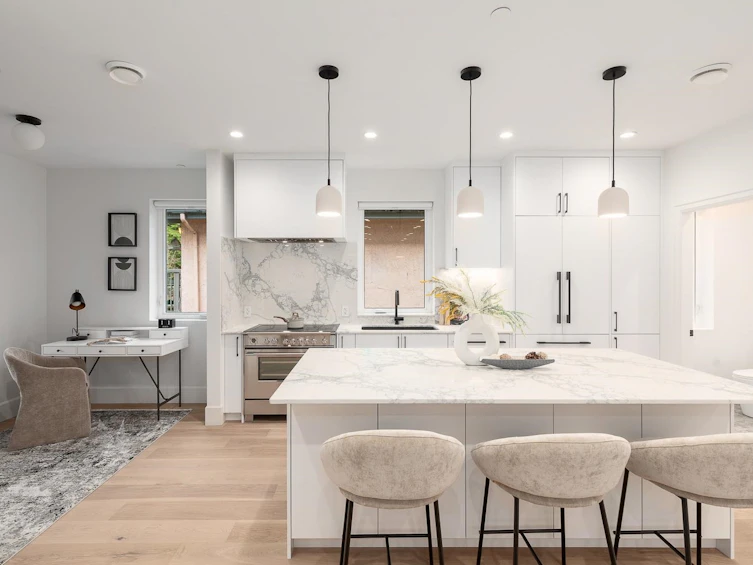 855 E 19th Avenue, Vancouver, BC, V5V 1K6 - 6