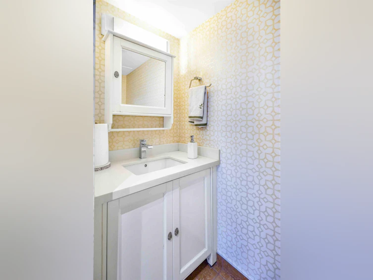 306-2020 Fullerton Avenue, North Vancouver, BC, V7P 3G3 - 20