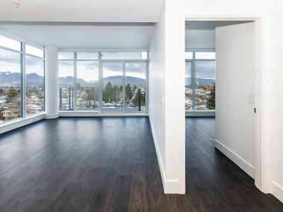 808-2435 Kingsway Street - 4