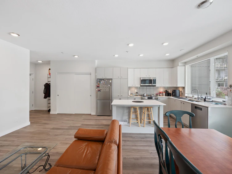 220-10838 Whalley Boulevard, Surrey, BC, V3R 0G8 - 8