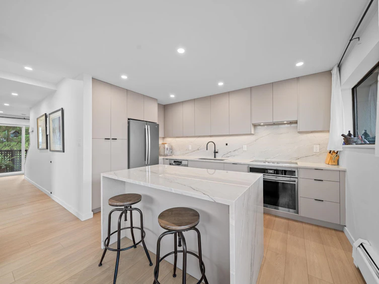 402-110 Seventh Street, New Westminster, BC, V3M 5W5 - 9