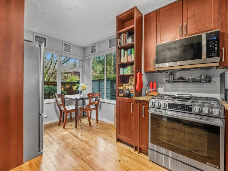 4597 Elmgrove Drive, Burnaby, BC, V5G 3Y9 - 5