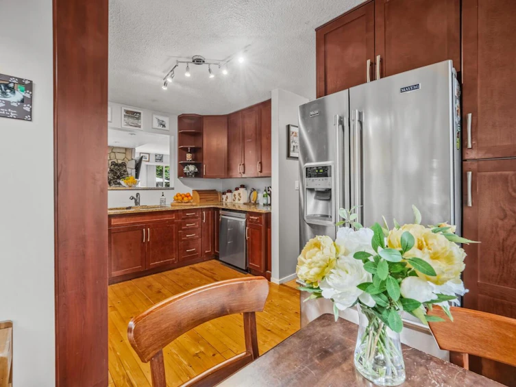 4597 Elmgrove Drive, Burnaby, BC, V5G 3Y9 - 7