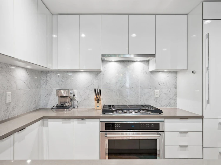 101-5883 Barker Avenue, Burnaby, BC, V5H 0G4 - 6