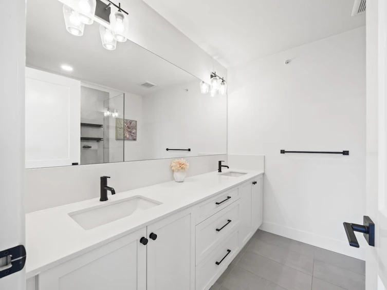 19-6897 201 Street, Langley, BC, V2Y 0Z3 - 19