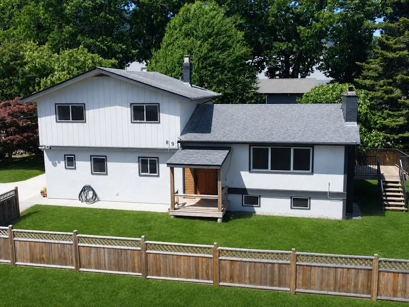 896 Davis Road, Gibsons BC