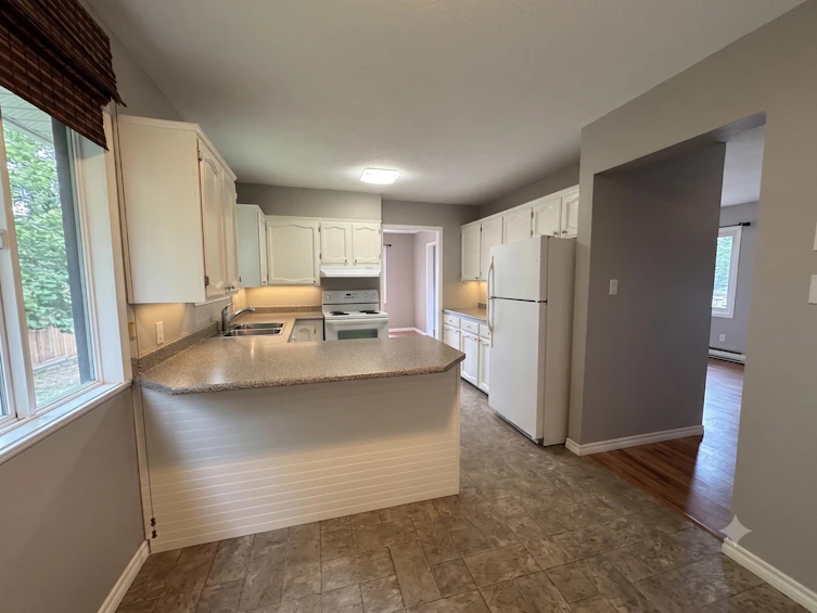 896 Davis Road, Gibsons, BC, V0N 1V8 - 9