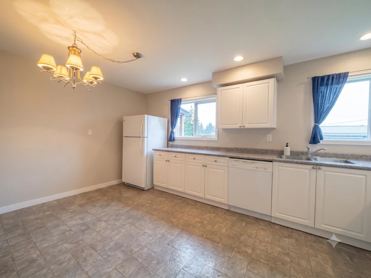 896 Davis Road, Gibsons, BC, V0N 1V8 - 18