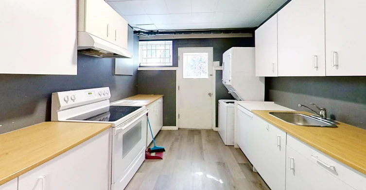 720 W 54th Avenue, Vancouver, BC, V6P 0A8 - 2