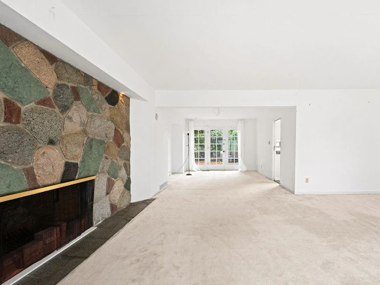 1042 W 48th Avenue, Vancouver, BC, V6M 2N5 - 4