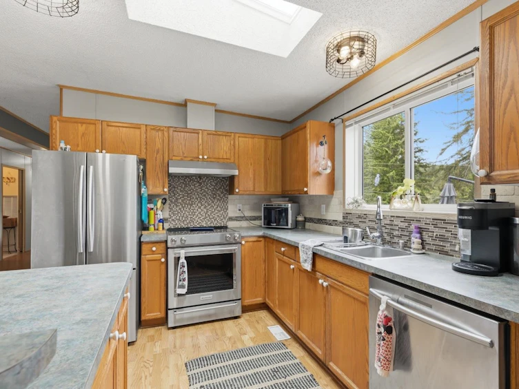 4580 Rondeview Road, Pender Harbour Egmont, BC, V0N 2H1 - 4