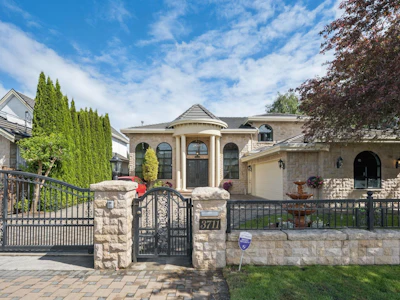 3711 Ullsmore Avenue - 3