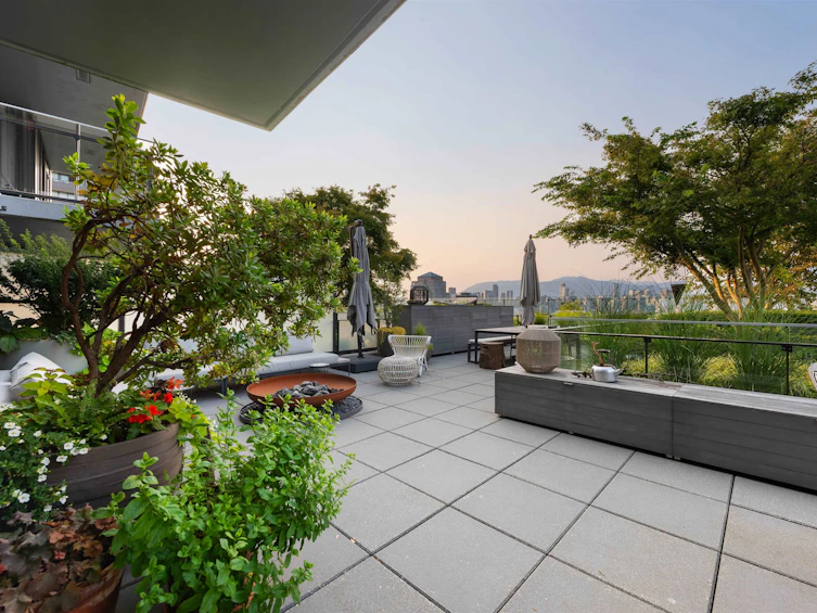 710-2888 Cambie Street, Vancouver, BC, V5Z 0H3 - 2