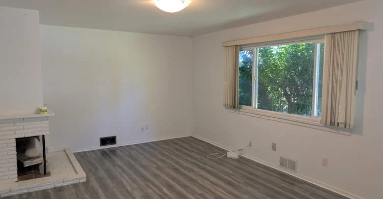 10460 No. 4 Road, Richmond, BC, V7A 2Z7 - 2