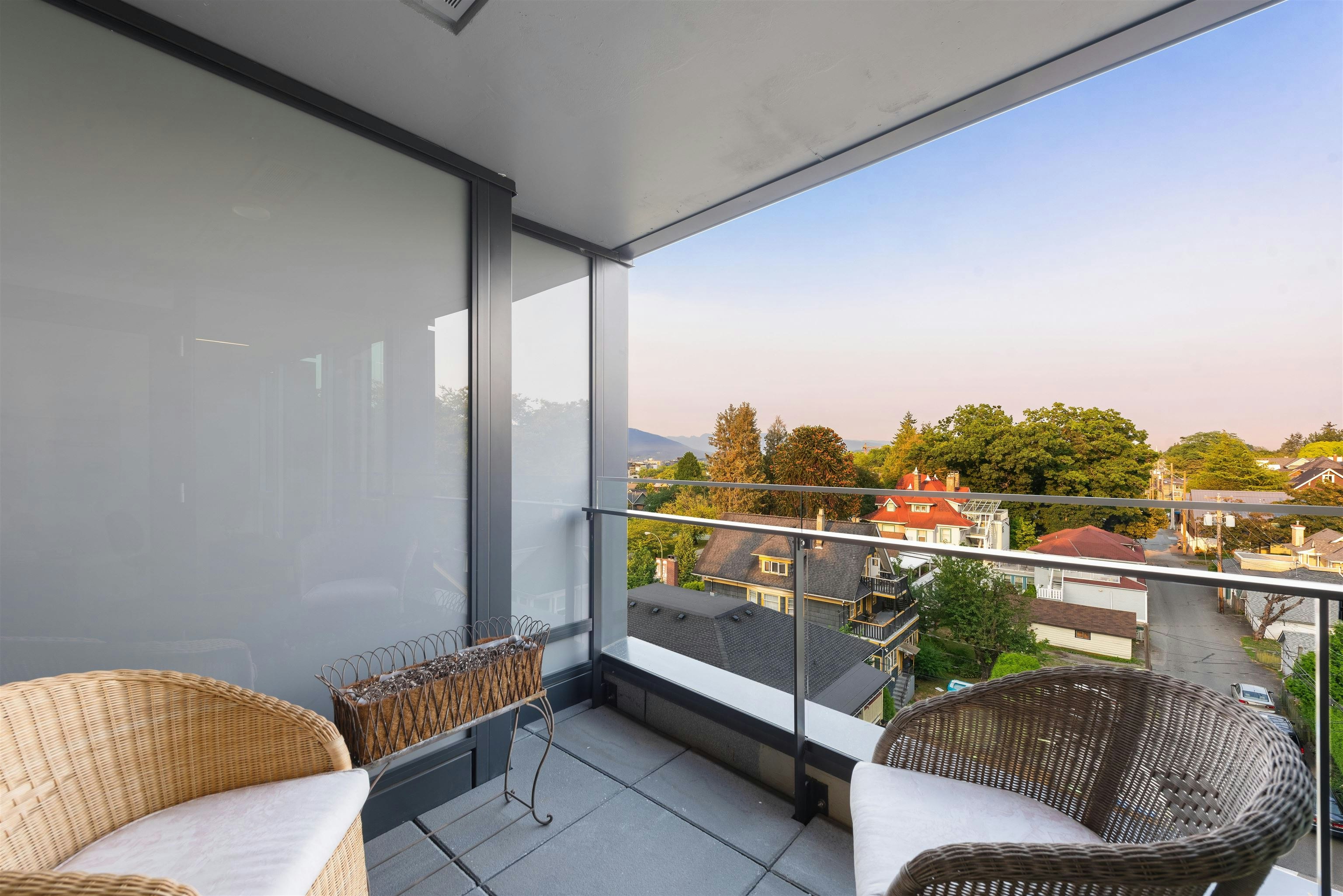 711-2888 Cambie Street, Vancouver, BC, V5Z 0H3 - 4