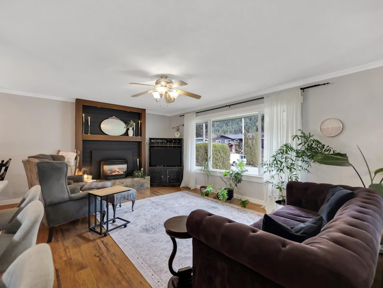 38101 Chestnut Avenue, Squamish, BC, V8B 0X6 - 8
