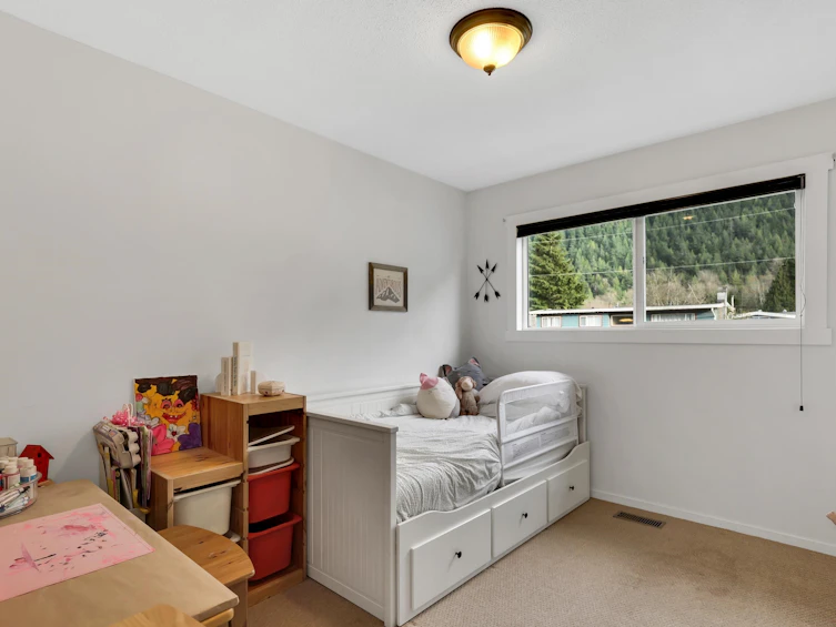 38101 Chestnut Avenue, Squamish, BC, V8B 0X6 - 13