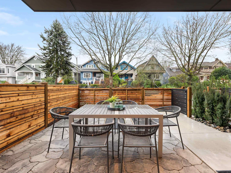 1-275 W 17th Avenue, Vancouver, BC, V5Y 1Z9 - 16