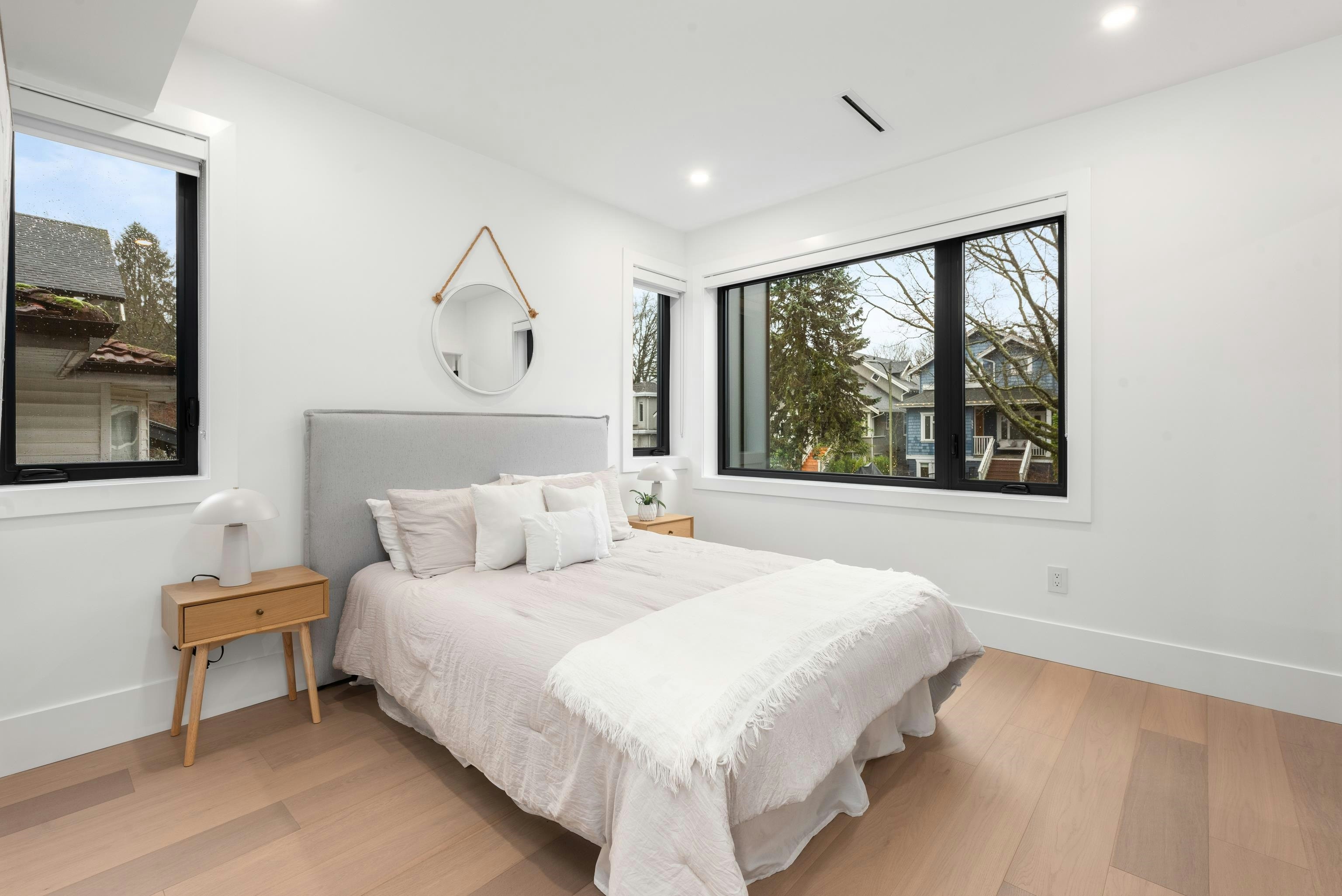 1-275 W 17th Avenue, Vancouver, BC, V5Y 1Z9 - 10