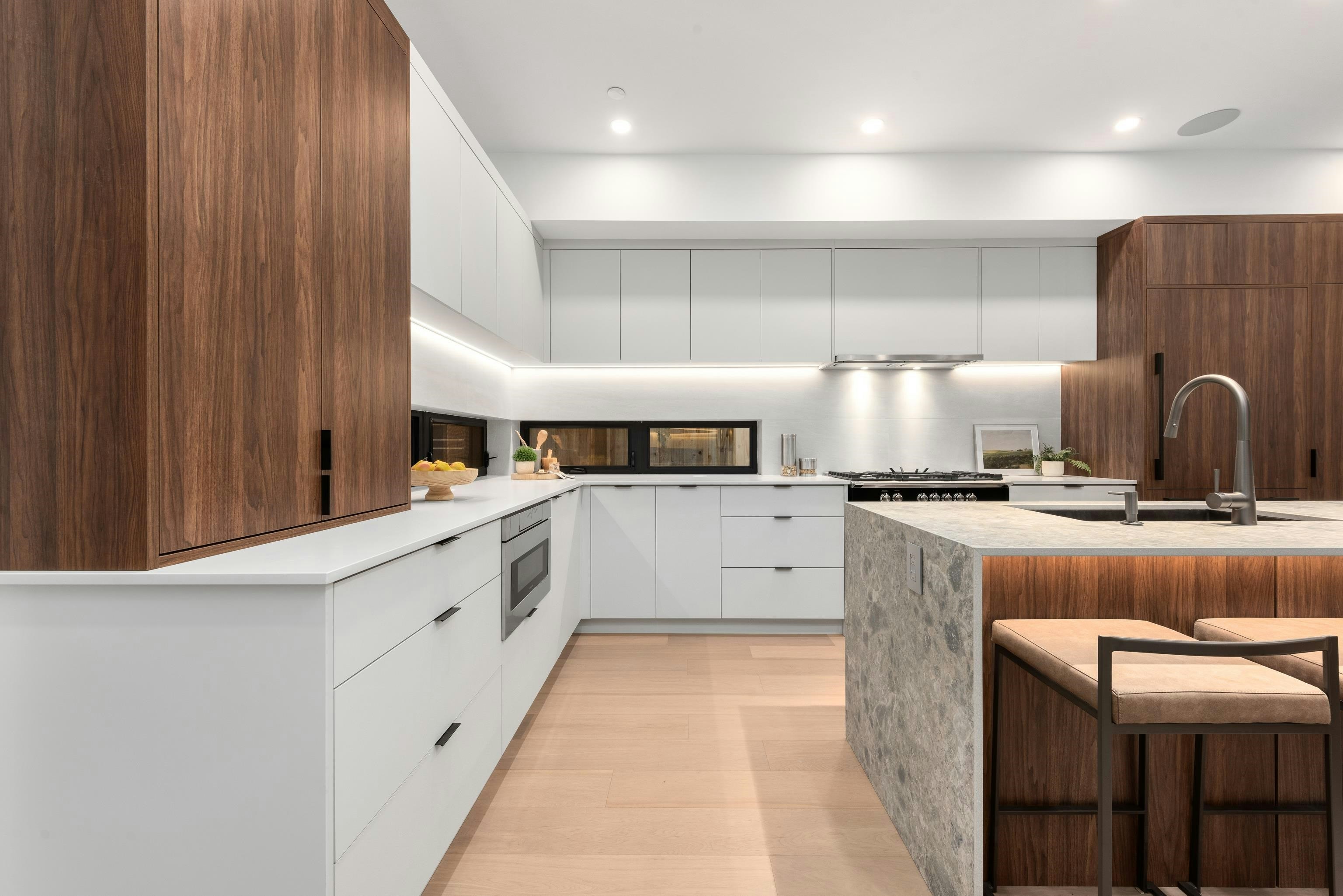 1-275 W 17th Avenue, Vancouver, BC, V5Y 1Z9 - 6