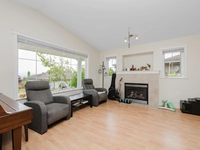 5687 Emily Way - 5