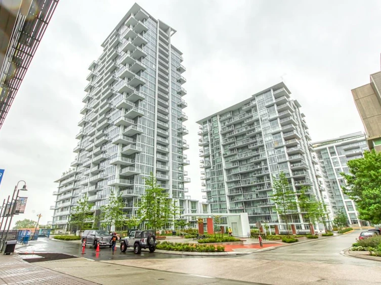 107-258 Nelson's Court, New Westminster, BC, V3L 0J9