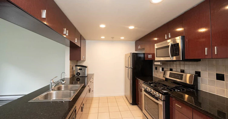 2M-1033 Marinaside Crescent, Vancouver, BC, V6Z 3A3 - 6