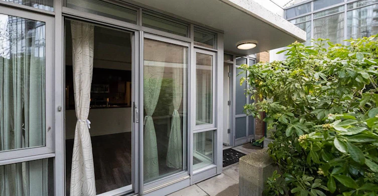 2M-1033 Marinaside Crescent, Vancouver, BC, V6Z 3A3 - 18