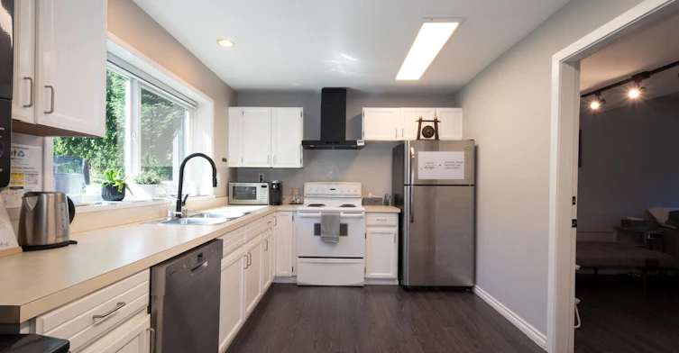 Ground-3155 Cardinal Drive, Burnaby, BC, V5A 2T5 - 8