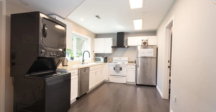 Ground-3155 Cardinal Drive, Burnaby, BC, V5A 2T5 - 7