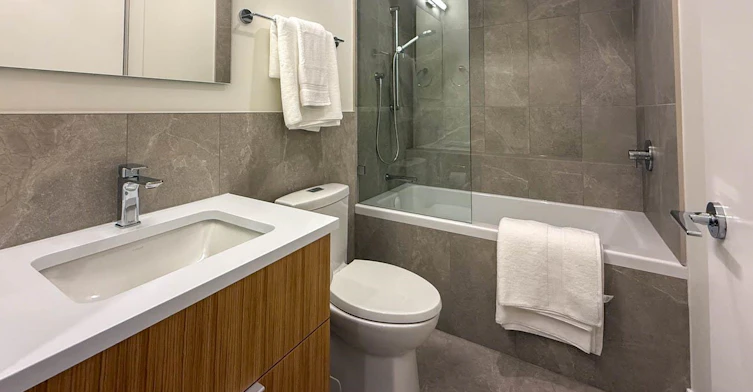 1-3536 Point Grey Road, Vancouver, BC, V6R 1A8 - 20