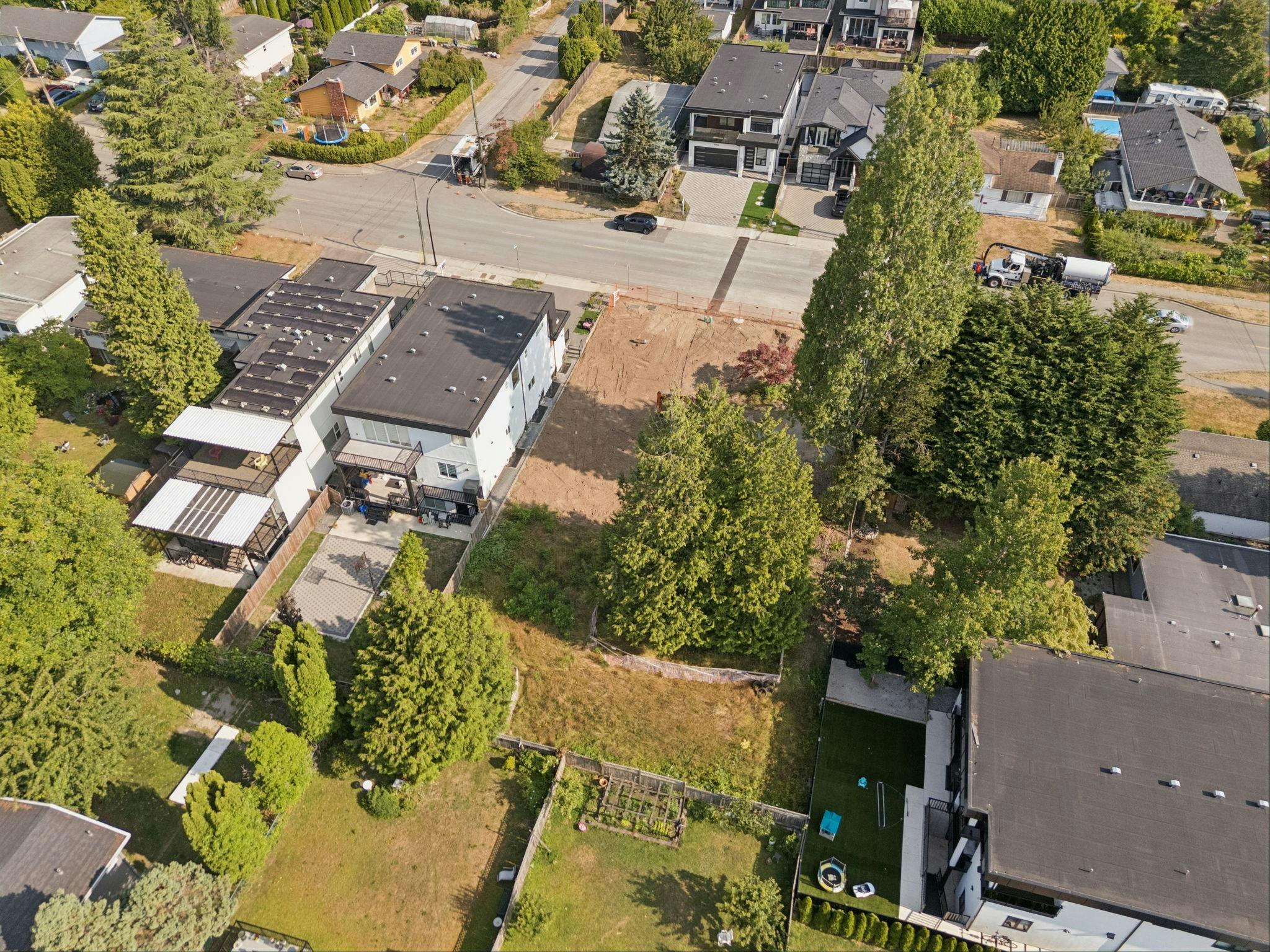 15916 Russell Avenue - 5